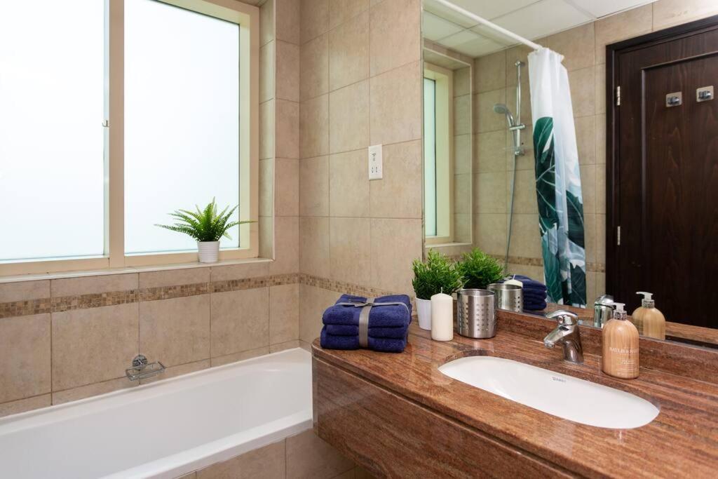 Royal Oceanic - Fantastic Apartment In Dubai Marina - Jbr Dış mekan fotoğraf